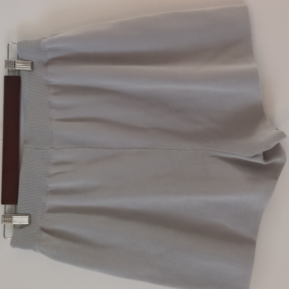 Gray athleasure lounging short knit pants Large - Picture 2 of 4
